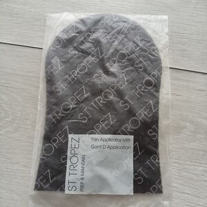 St. Tropez Black Tan Applicator Mitt